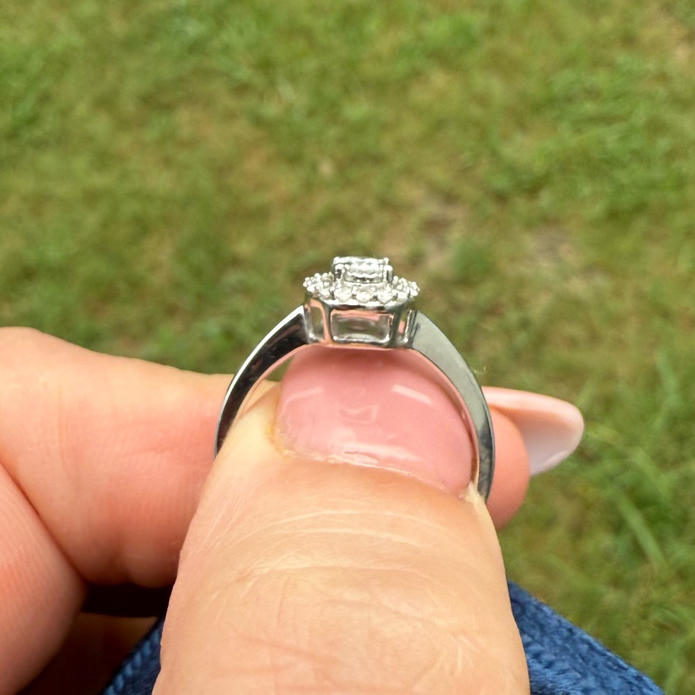 Promise Ring - Picture 3 of 4